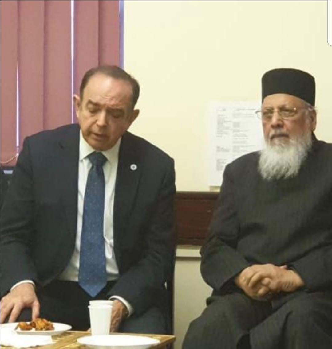 UK Governments former Minister for Faith and Communities, Lord Bourne of Aberystwyth visits His Eminence Huzoor Muffakir-e-Islam